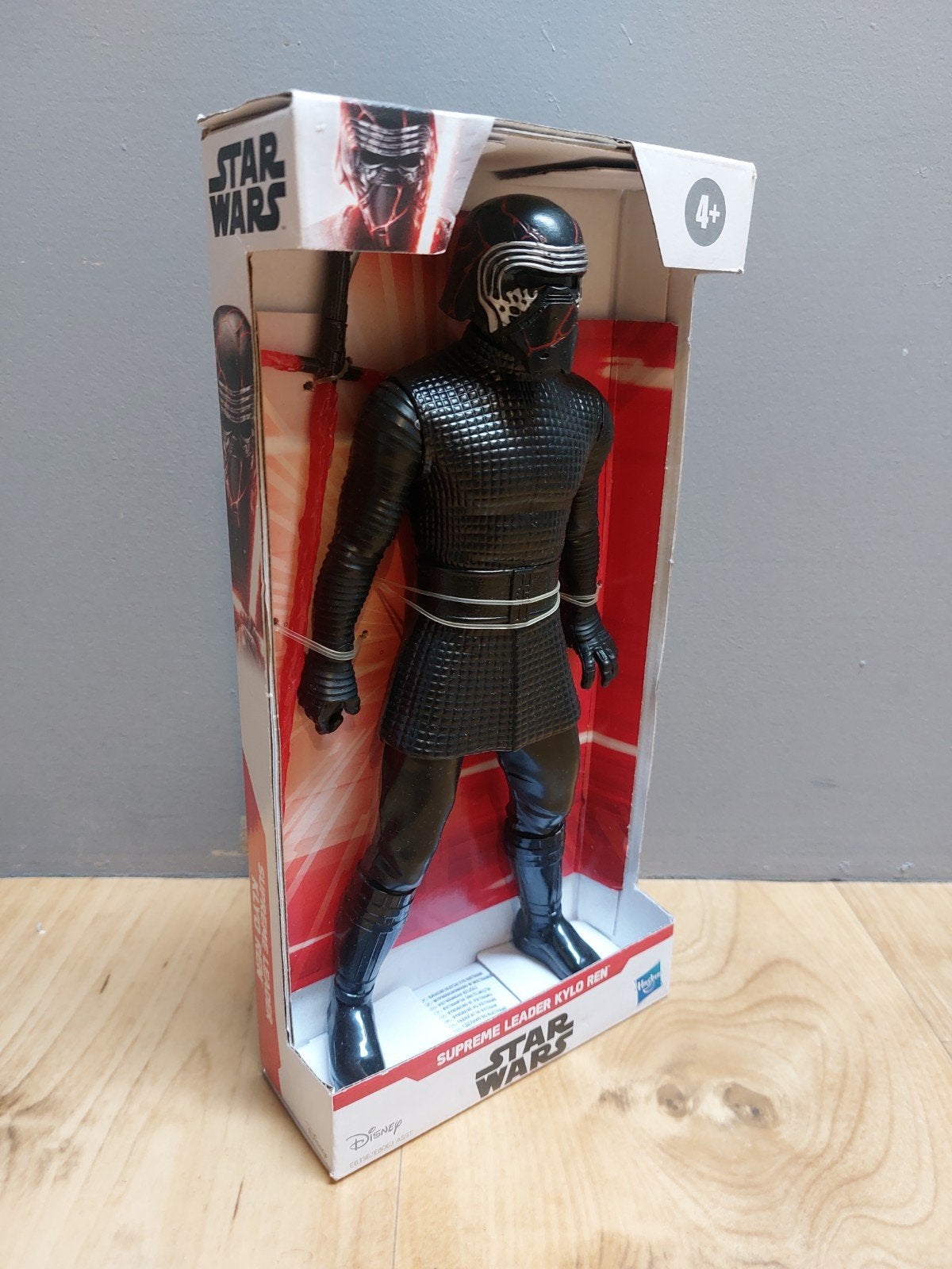 Supreme Leader Kylo Ren (Star Wars) Disney 2019 Hasbro, Ophalen of Verzenden, Nieuw, Actiefiguurtje