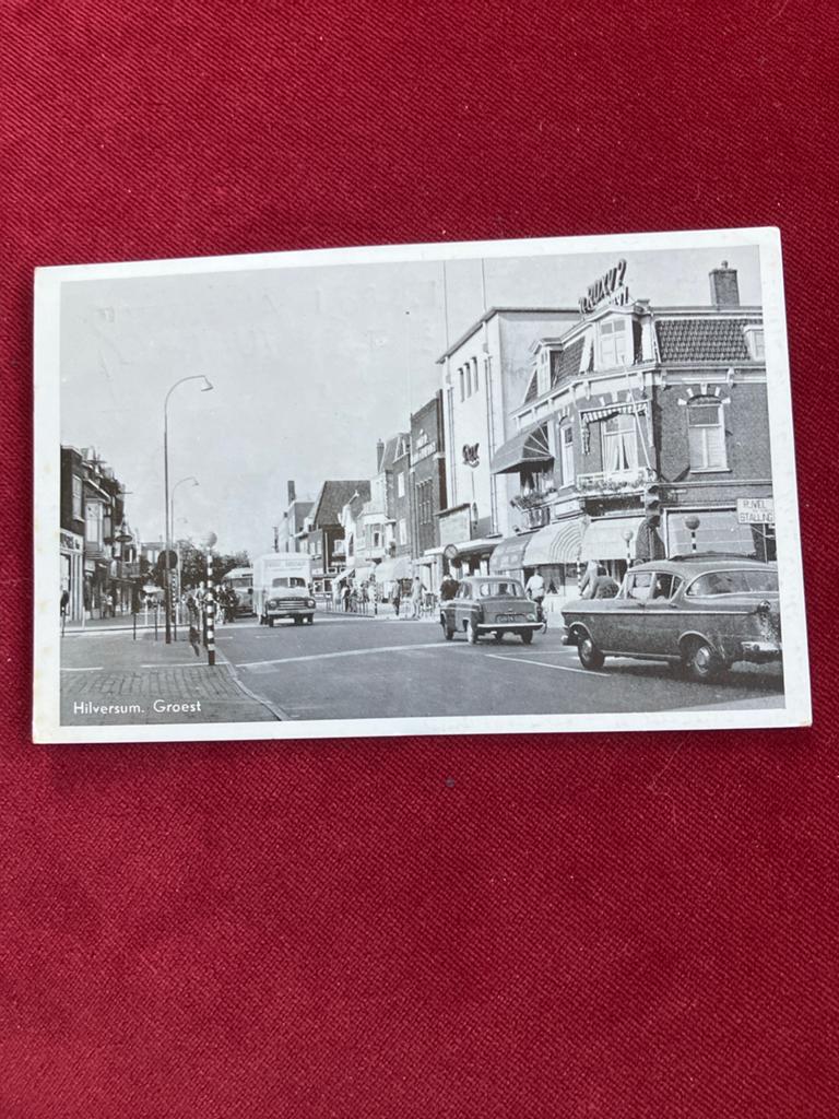 Oude ansichtkaart Hilversum - Groest (1960), Verzamelen, Ansichtkaarten | Nederland, Ophalen of Verzenden, 1940 tot 1960, Gelopen