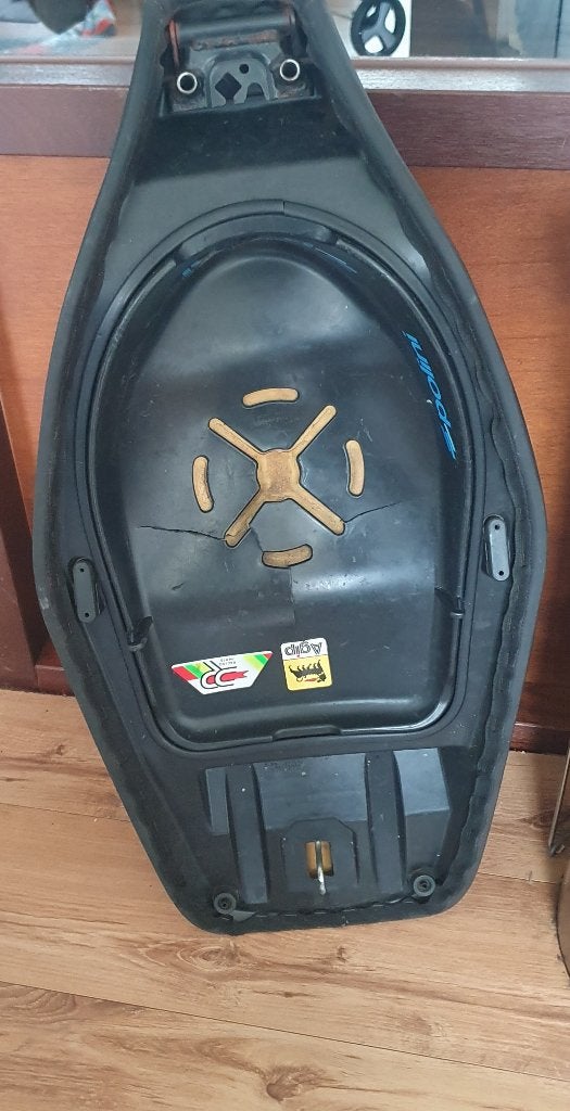 Origineel Gilera Runner Zadel (Buddyseat) – Nette bovenkant!, Ophalen, Zo goed als nieuw, Benzine