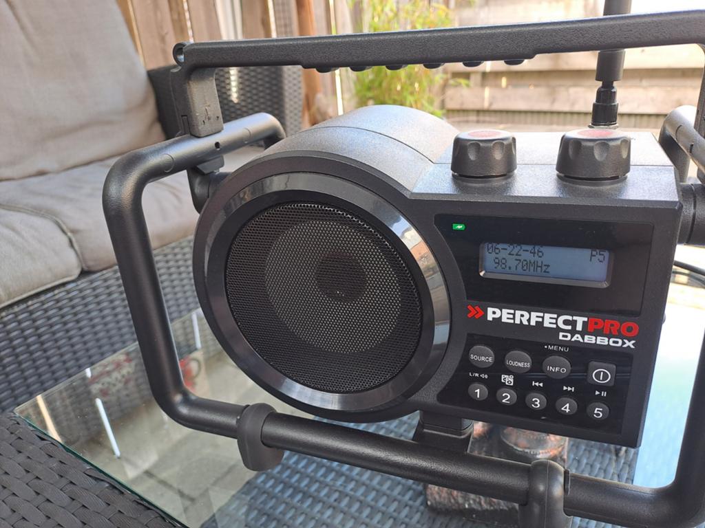 Bouwradio, Audio, Tv en Foto, Radio's, Ophalen of Verzenden, Zo goed als nieuw, Bouwradio