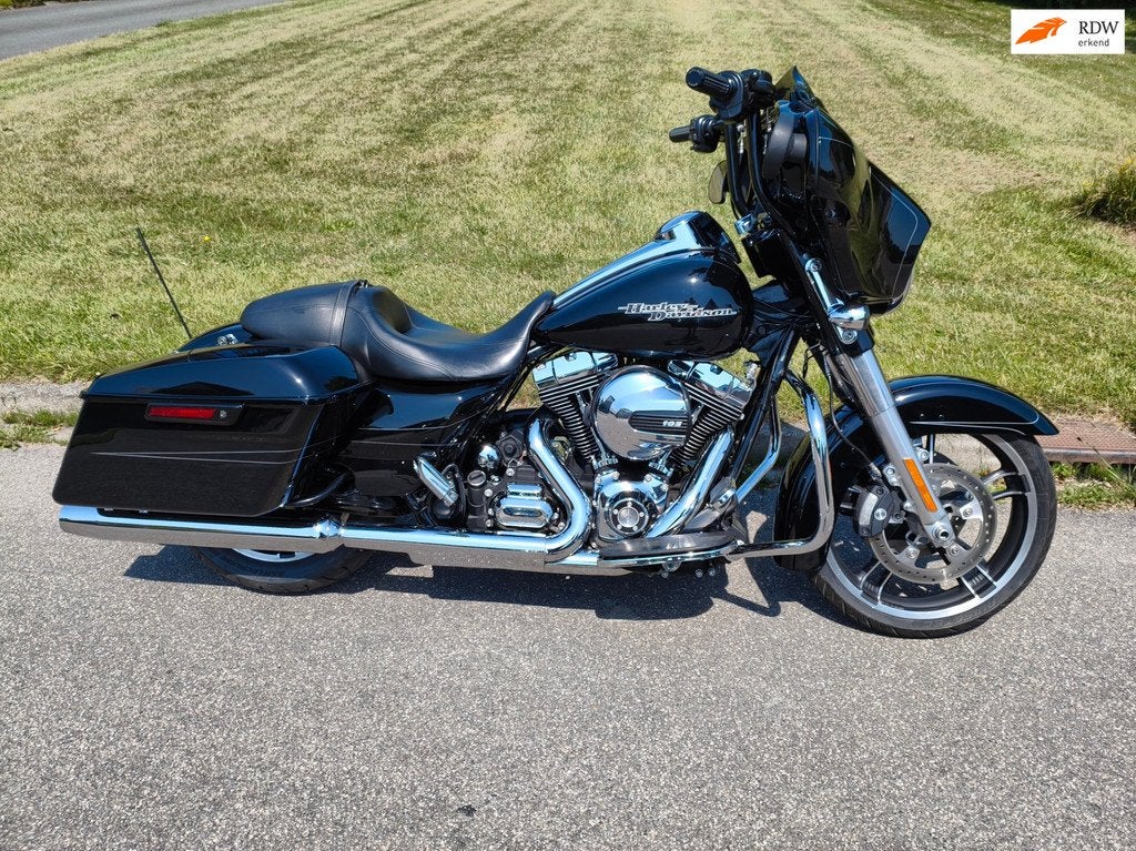 Harley Davidson 2015 FLHXS Street Glide Special ABS, 1688 cc, Bedrijf, Cruise Control, Meer dan 35 kW