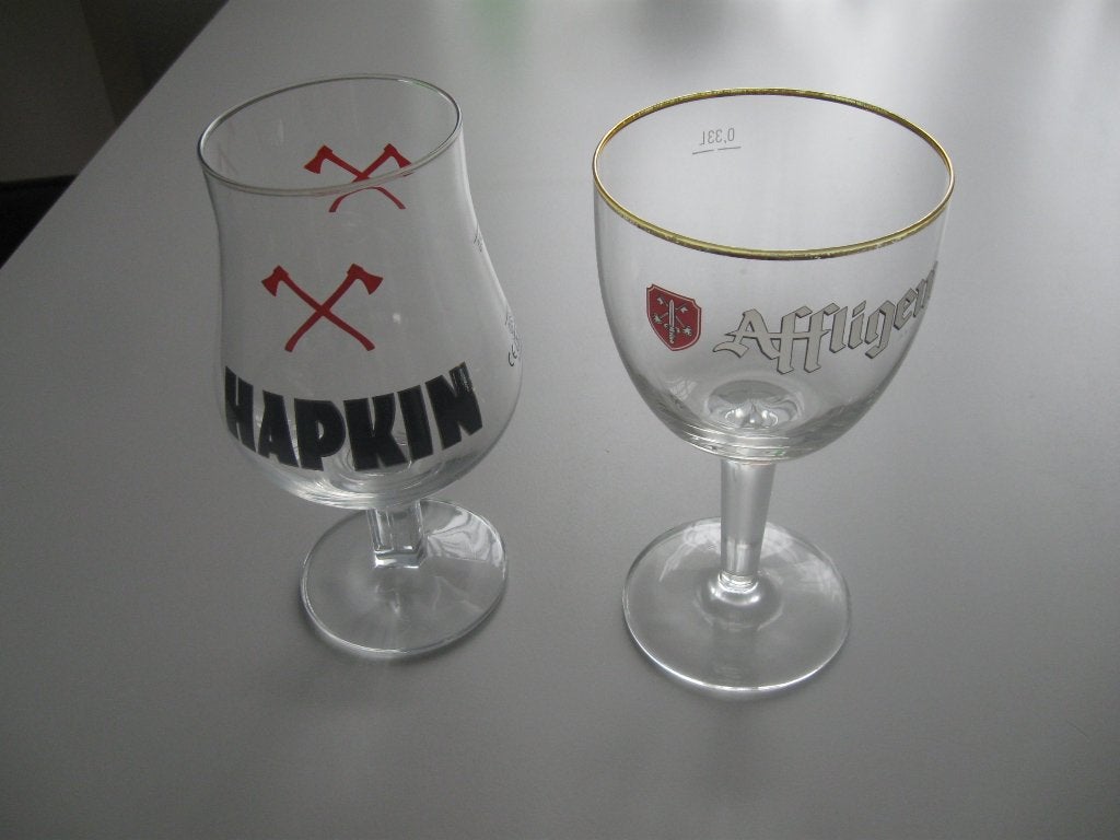 2 Trapisten glazen, Ophalen of Verzenden, Zo goed als nieuw, Bierglas