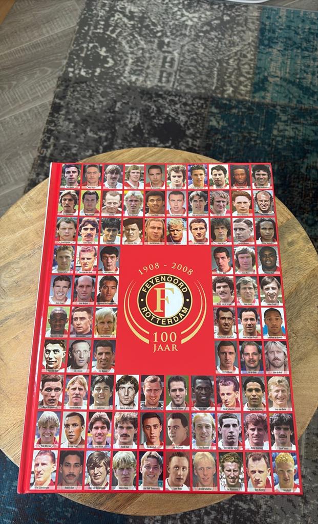Michel van Egmond - 100 Jaar Feyenoord, Boeken, Michel van Egmond, Ophalen of Verzenden, Zo goed als nieuw, Balsport