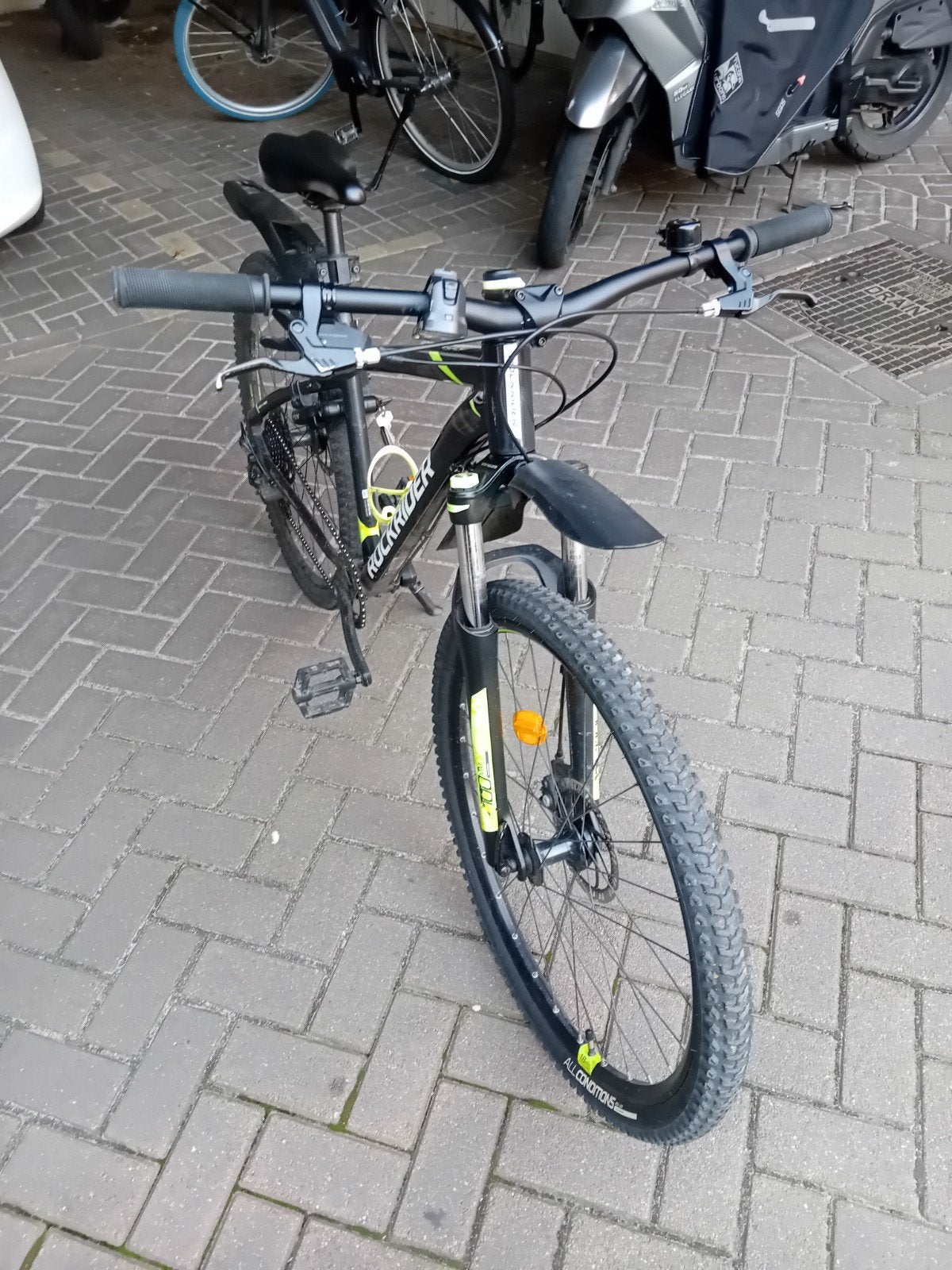 Rockrider ST530 (mountainbike) inclusief kettingslot, Ophalen, Gebruikt, Insteekslot