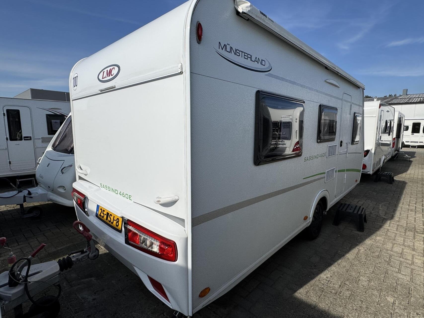Lmc SASSINO 450E, ENKELEBDEEN, DINETTE, MOVER,ZAKLUIFEL, Caravans en Kamperen, Bedrijf, 750 - 1000 kg, 6 tot 7 meter, Hordeur