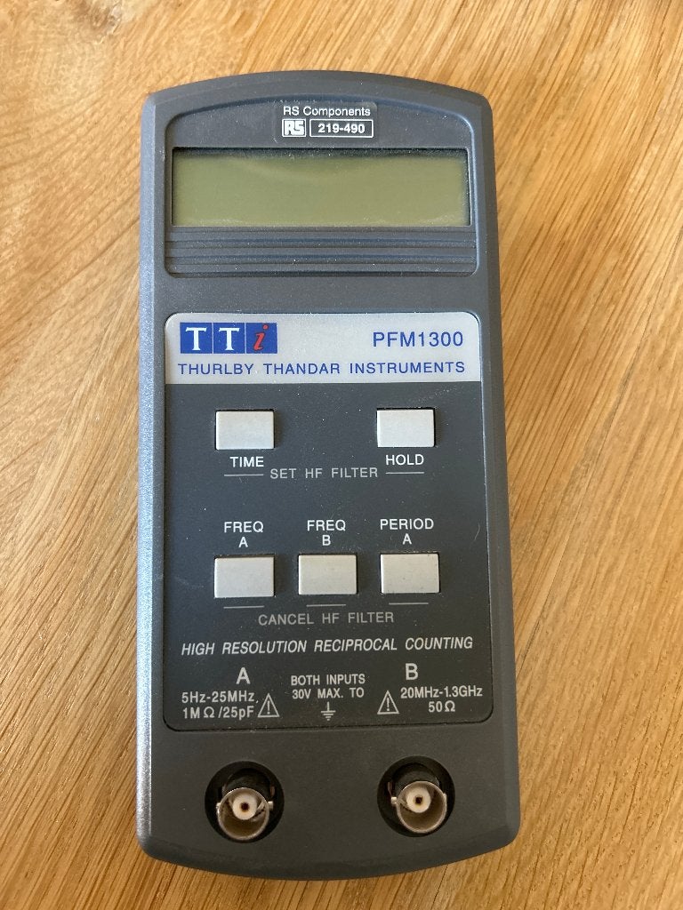 Teller frequentie TTI PFM1300, Ophalen of Verzenden, Gebruikt, Elektriciteit