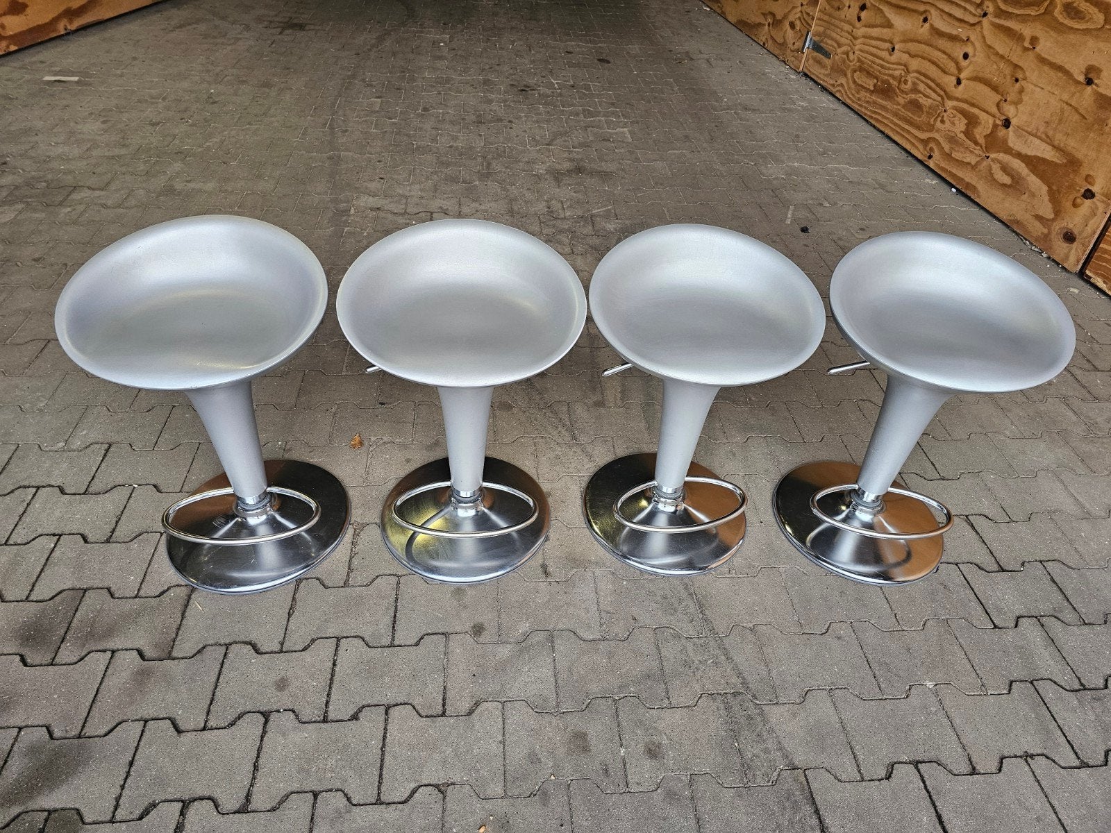 4x Magis Bombo krukken (zie tekst), 5 krukken of meer, Ophalen, Gebruikt, 60 tot 90 cm