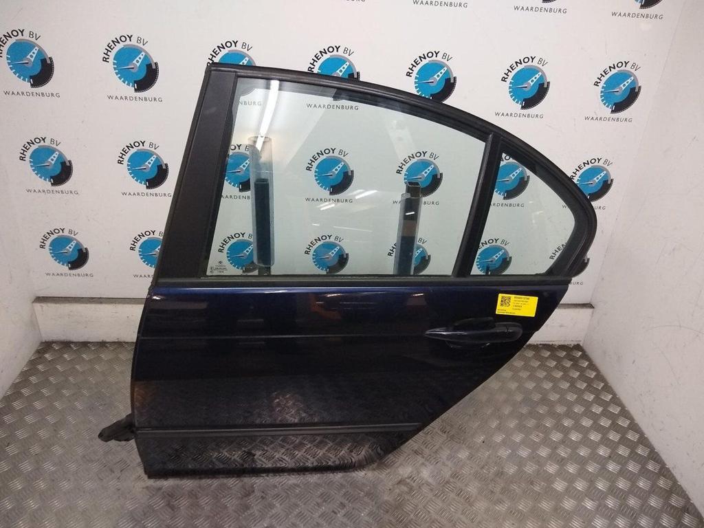 BMW 3 SERIES PORTIER LA  2004, Gebruikt, Deur, Ophalen of Verzenden, Achter