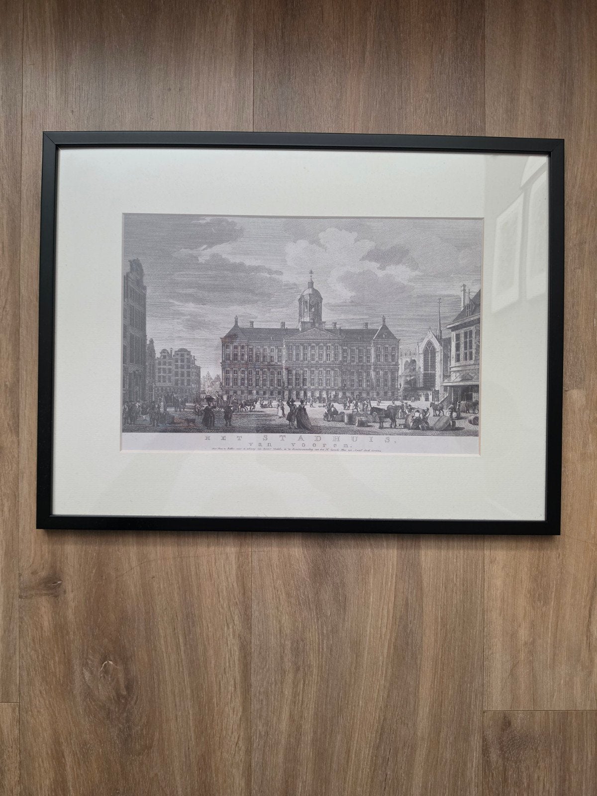 Prent "HET STADHUIS van vooren", Ophalen of Verzenden, Print, Prent, Ingelijst