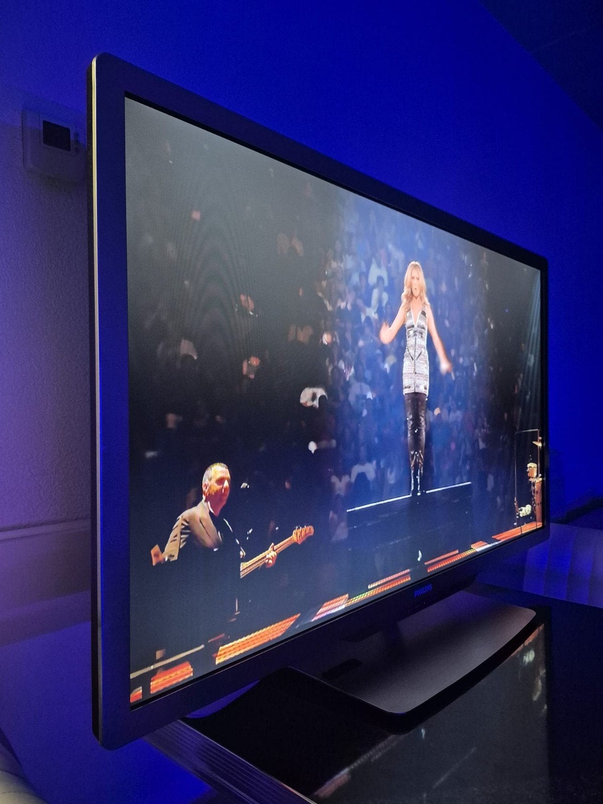 Philips Ambilight 47 inch smart tv in nieuwstaat, Philips, 50 Hz, Ophalen of Verzenden, Zo goed als nieuw