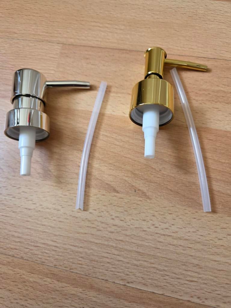 Nieuwe dopjes voor een zeeppompje., Ophalen of Verzenden, Nieuw
