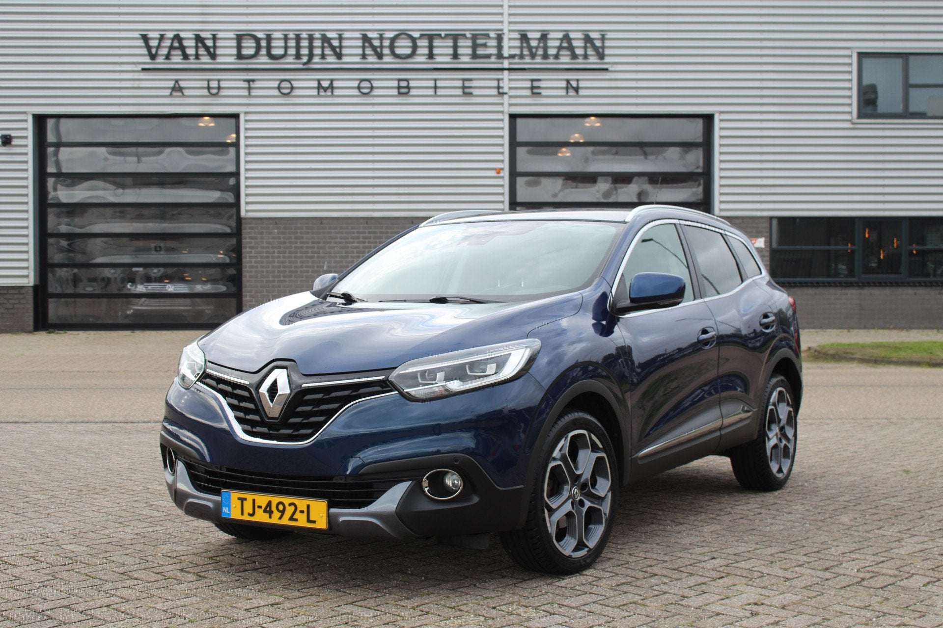Renault Kadjar 1.2 TCe Intens / Carplay / Camera / Keyless /, Auto's, Voorwielaandrijving, Kadjar, Gebruikt, 4 cilinders