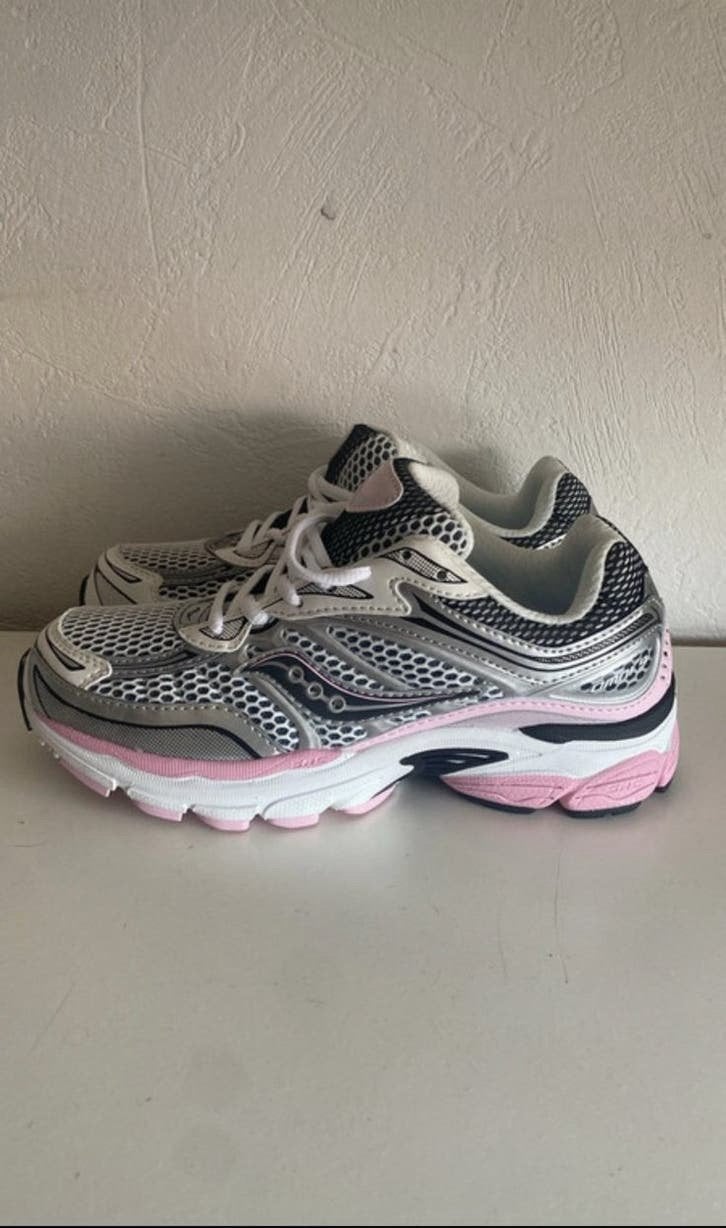 saucony omni 9, Sport en Fitness, Loopsport en Atletiek, Verzenden, Zo goed als nieuw, Hardloopschoenen, Saucony