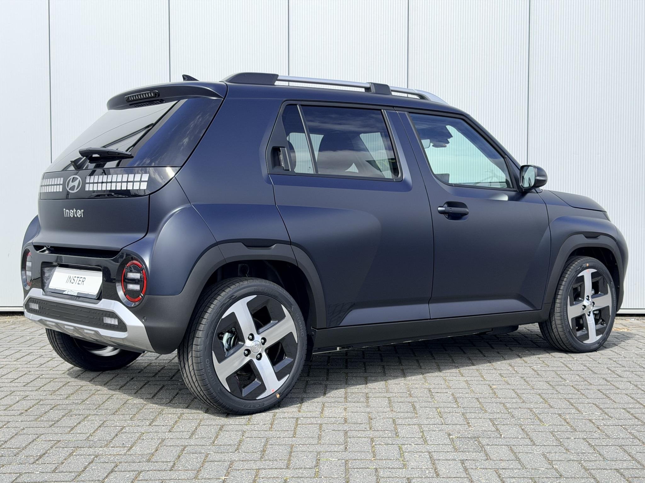 Hyundai INSTER Evolve 49 kWh LED Verlichting / 17 Inch / Dyn, 1328 kg, Stof, 116 pk, Origineel Nederlands