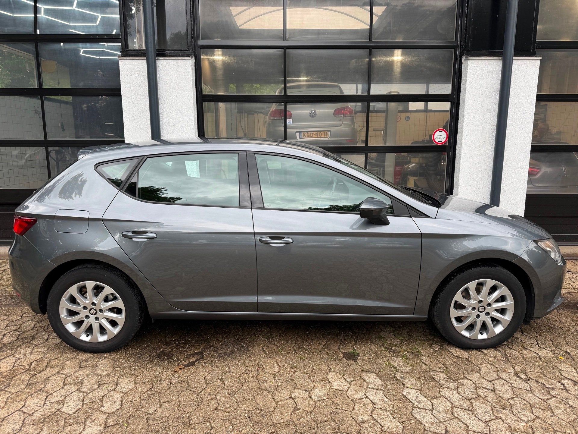 SEAT Leon 1.4 TSI Style*Clima*PDC*Stoelverwarming*Nap*Cruise, Voorwielaandrijving, Stof, Gebruikt, Zwart