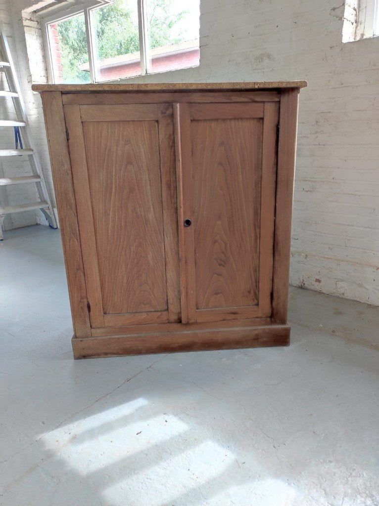 Antieke massief houten voorraadkast, Antiek en Kunst, Ophalen