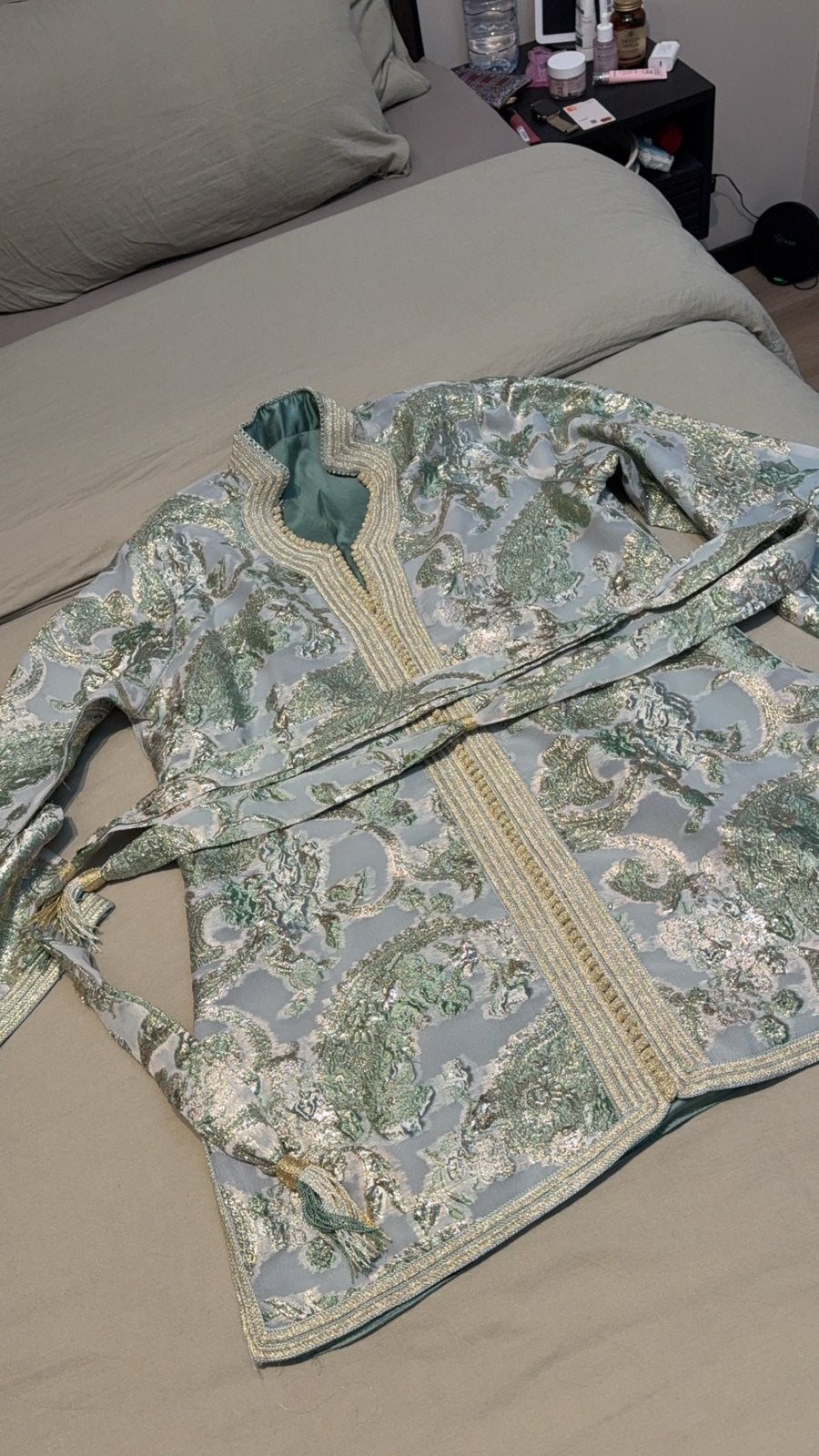 Marokkaanse blazer-takchita, Ophalen of Verzenden, Zo goed als nieuw, Maat 38/40 (M), Onder de knie