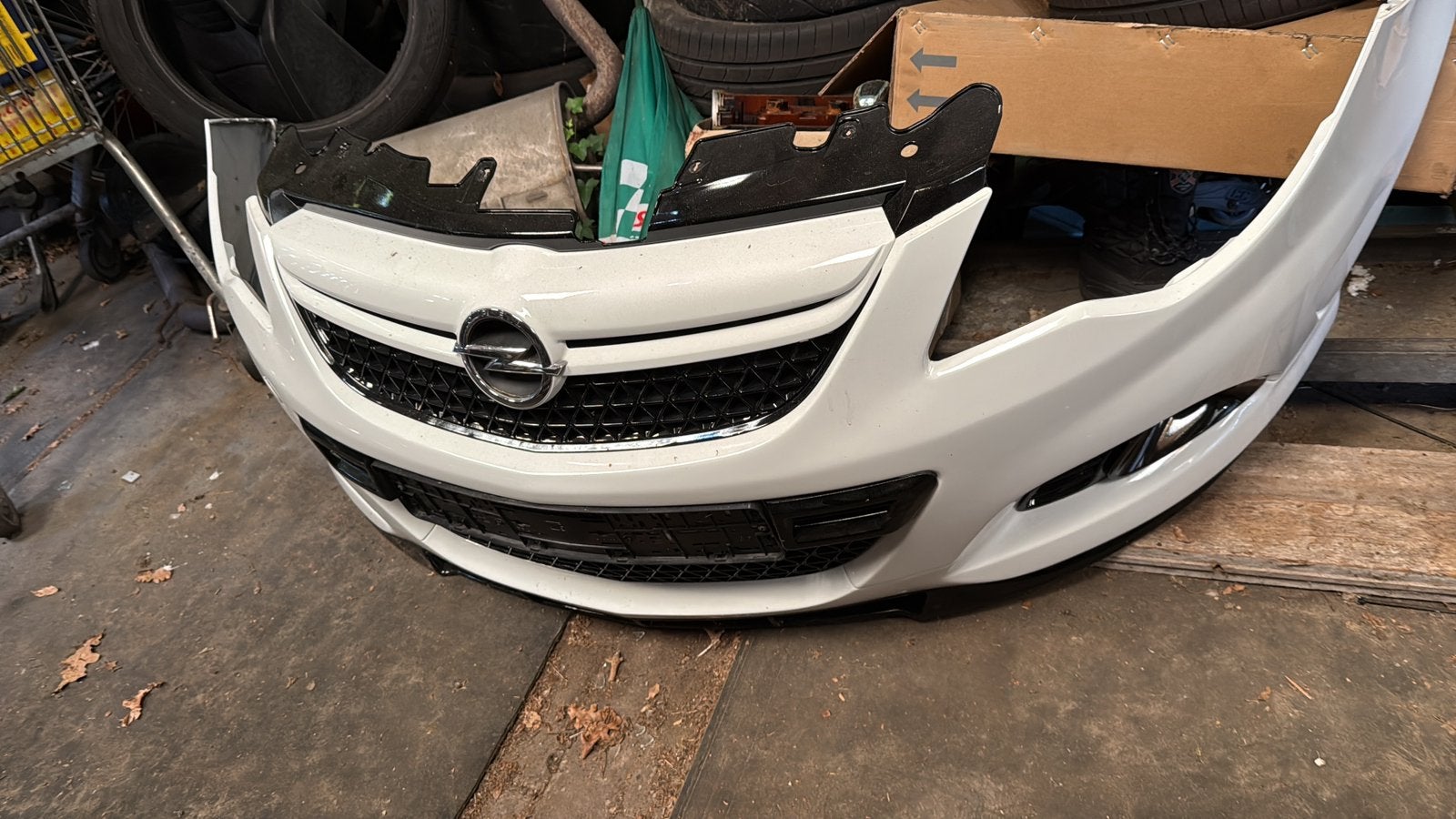 Opel Corsa OPC Facelift voorbumper NRE, Ophalen, Nieuw, Opel, Bumper