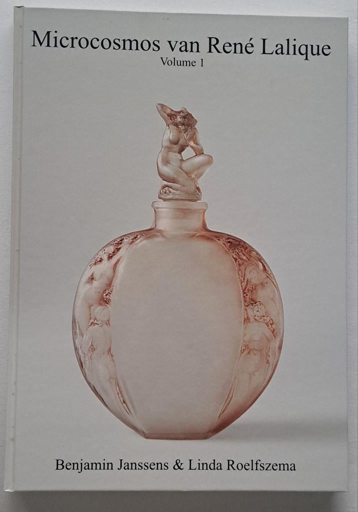 Microcosmos van Rene Lalique volume 1 - luxe parfumflessen, Nieuw, Linda Roelofs & Benjamin Janssens, Ophalen of Verzenden, Overige onderwerpen