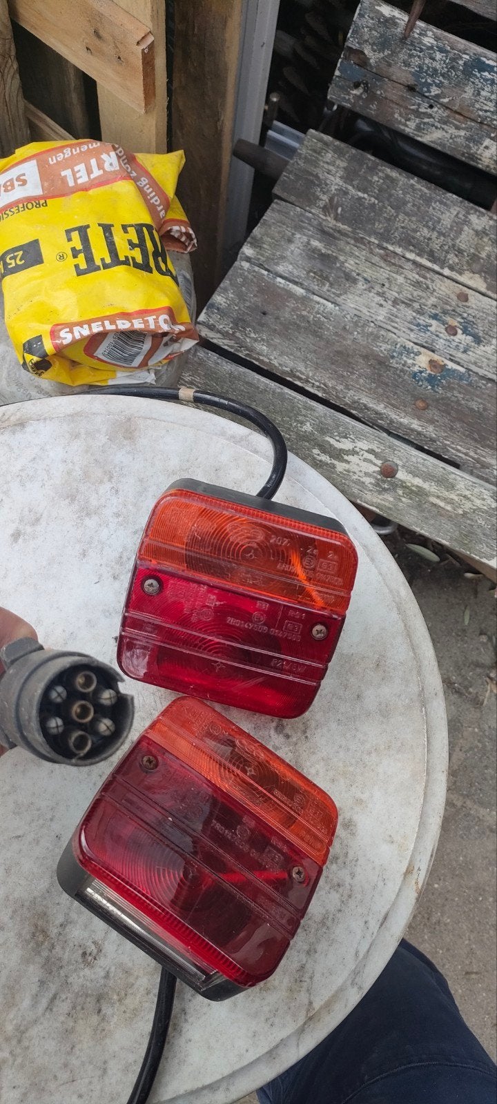 verlichting achter aanhanger fietsendrager caravan, Ophalen