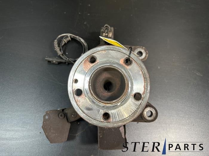 Fusee links-voor van een Mercedes Vito, Gebruikt, -, Ophalen of Verzenden, -