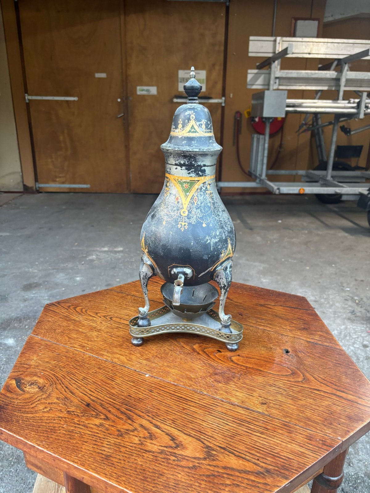 Antieke/vintage samovar – zwart met goud – met kraantje, Antiek en Kunst, Ophalen