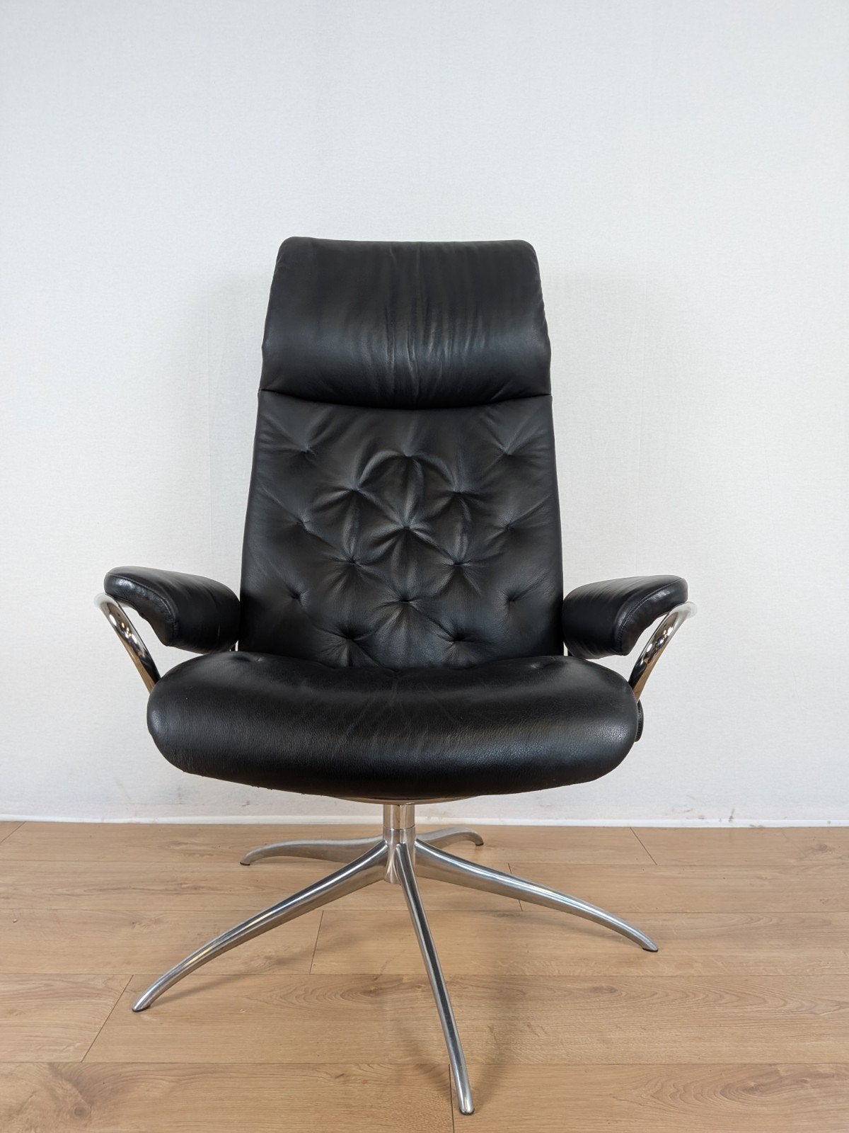 Stressless Magic Relaxfauteuil | Zwart Leder | Verstelbaar, Gebruikt, Sykkylven, Noorwegen, Zwart, Ophalen of Verzenden