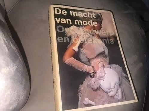 De macht van mode: Over ontwerp en betekenis, Onbekend, Verzenden, Maatschappij en Samenleving, Zo goed als nieuw