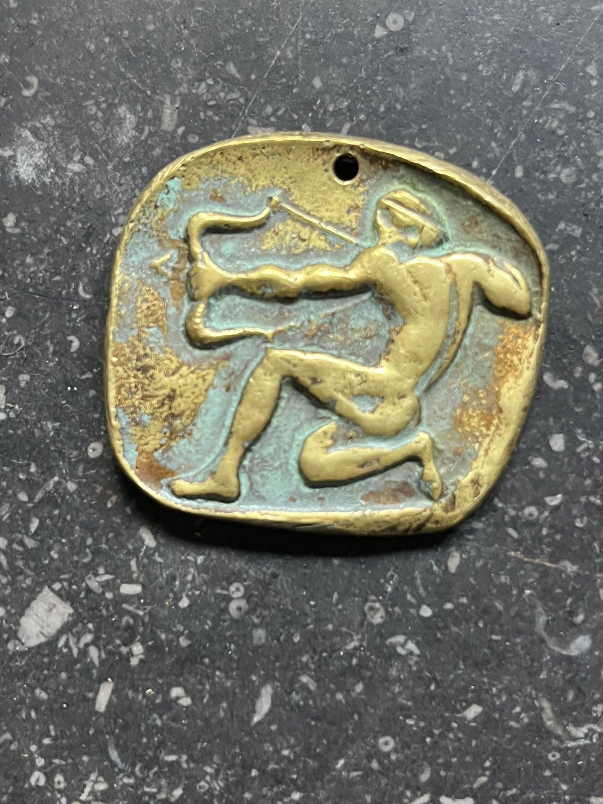 Boogschuuter hanger messing, Ophalen of Verzenden, Zo goed als nieuw