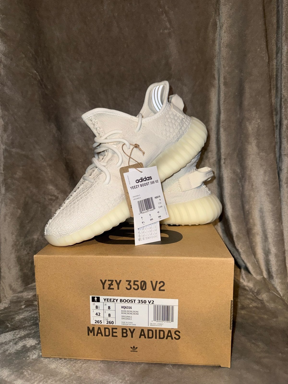 Adidas Yeezy Boost 350 V2 Bone Maat 42, Ophalen, Nieuw, Wit, Sneakers of Gympen