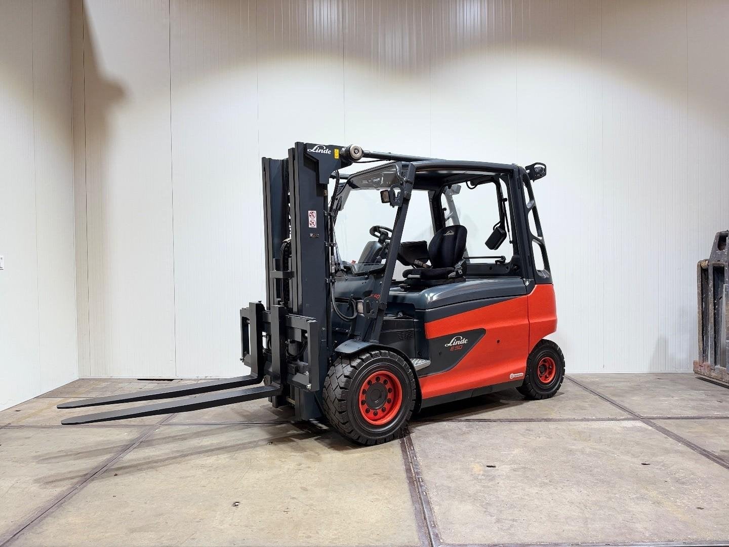 Linde E50 L [CONTAINER UITVOERING] Nieuwstaat APPROVED TRUCK, Meer dan 4000 kg, Elektrisch, Heftruck, Linde