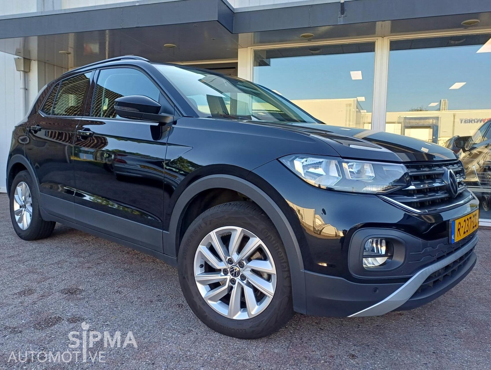 2023 VW T-Cross 1.0TSI 95pk Life/Carplay/63dkm/Cruise/Ac/Lmv, Voorwielaandrijving, 95 pk, 620 kg, Zwart