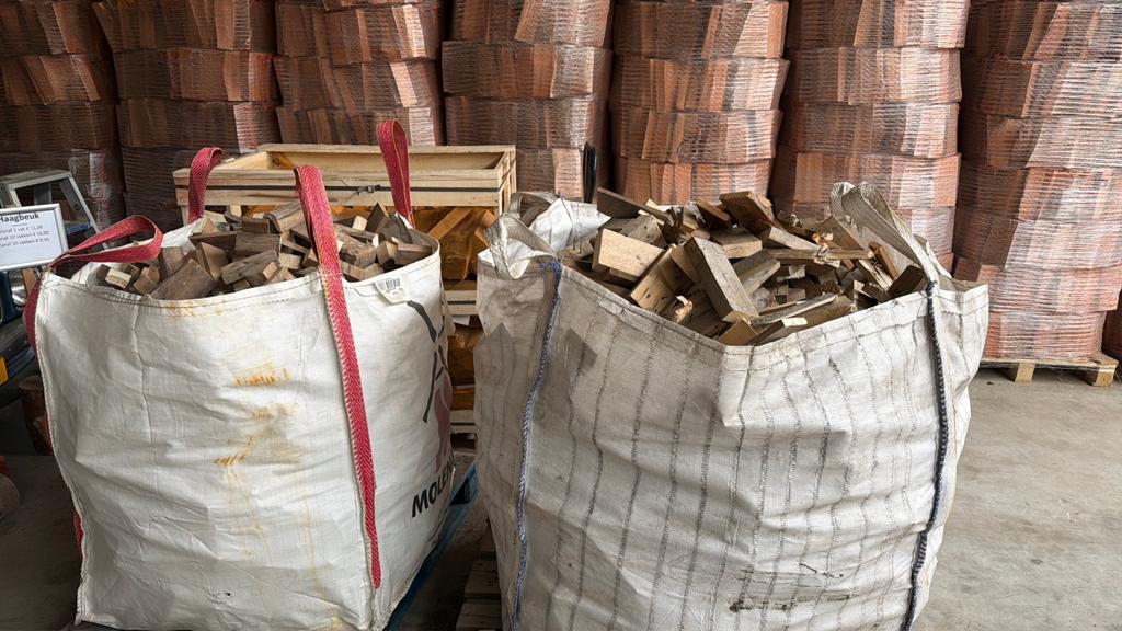 2 kuub hout voor maar €80,—, Minder dan 3 m³, Ophalen
