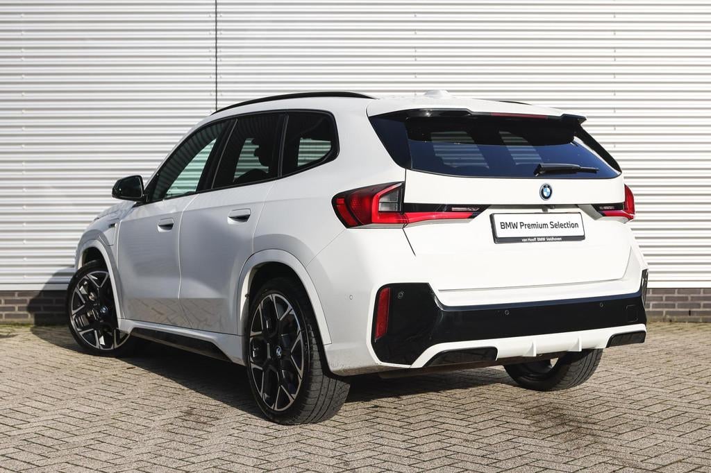 BMW X1 xDrive30e High Executive M Sport Automaat / Trekhaak, Wit, Bedrijf, Vierwielaandrijving, Hybride Elektrisch/Benzine