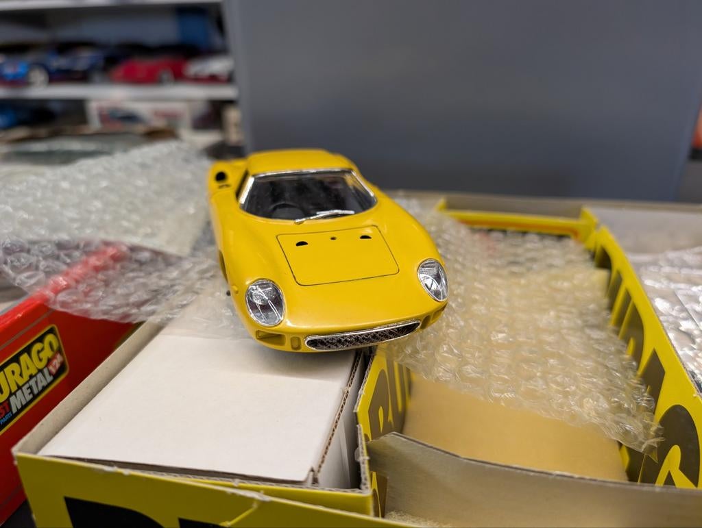 Bburago Ferrari 250 LM Daytona (1966) Metal Kit, Overige merken, Auto, 1:32 tot 1:50, Nieuw