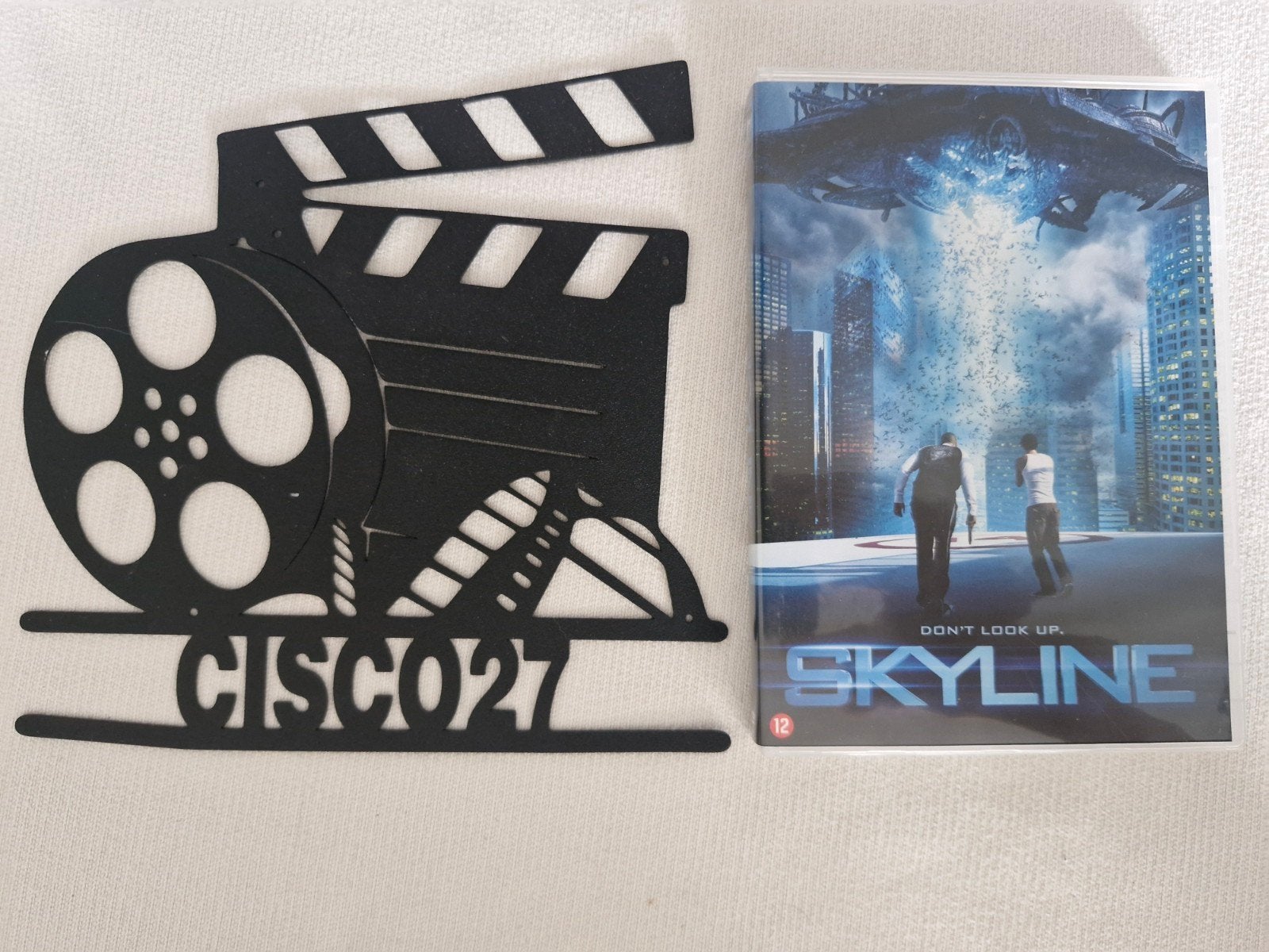 Skyline, Vanaf 12 jaar, Ophalen of Verzenden, Zo goed als nieuw, Science Fiction