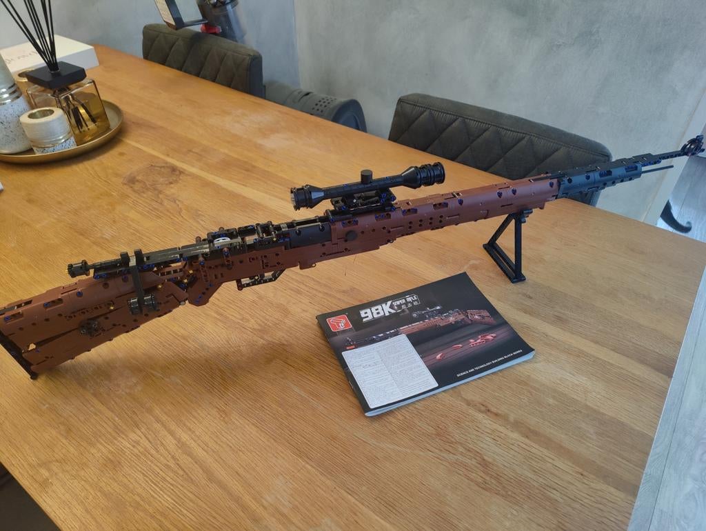 Levensgrote Lego 98K Sniper Rifle met standaard en kogels, Ophalen of Verzenden