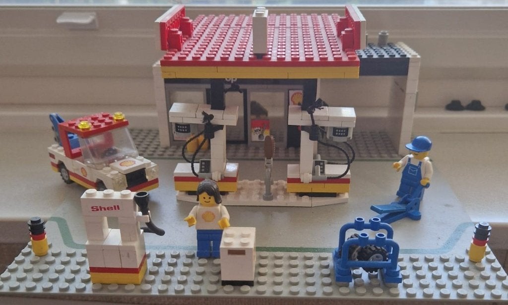 Lego 6378 Shell Station compleet uit 1986 met extra, Kinderen en Baby's, Speelgoed | Duplo en Lego, Ophalen of Verzenden, Gebruikt