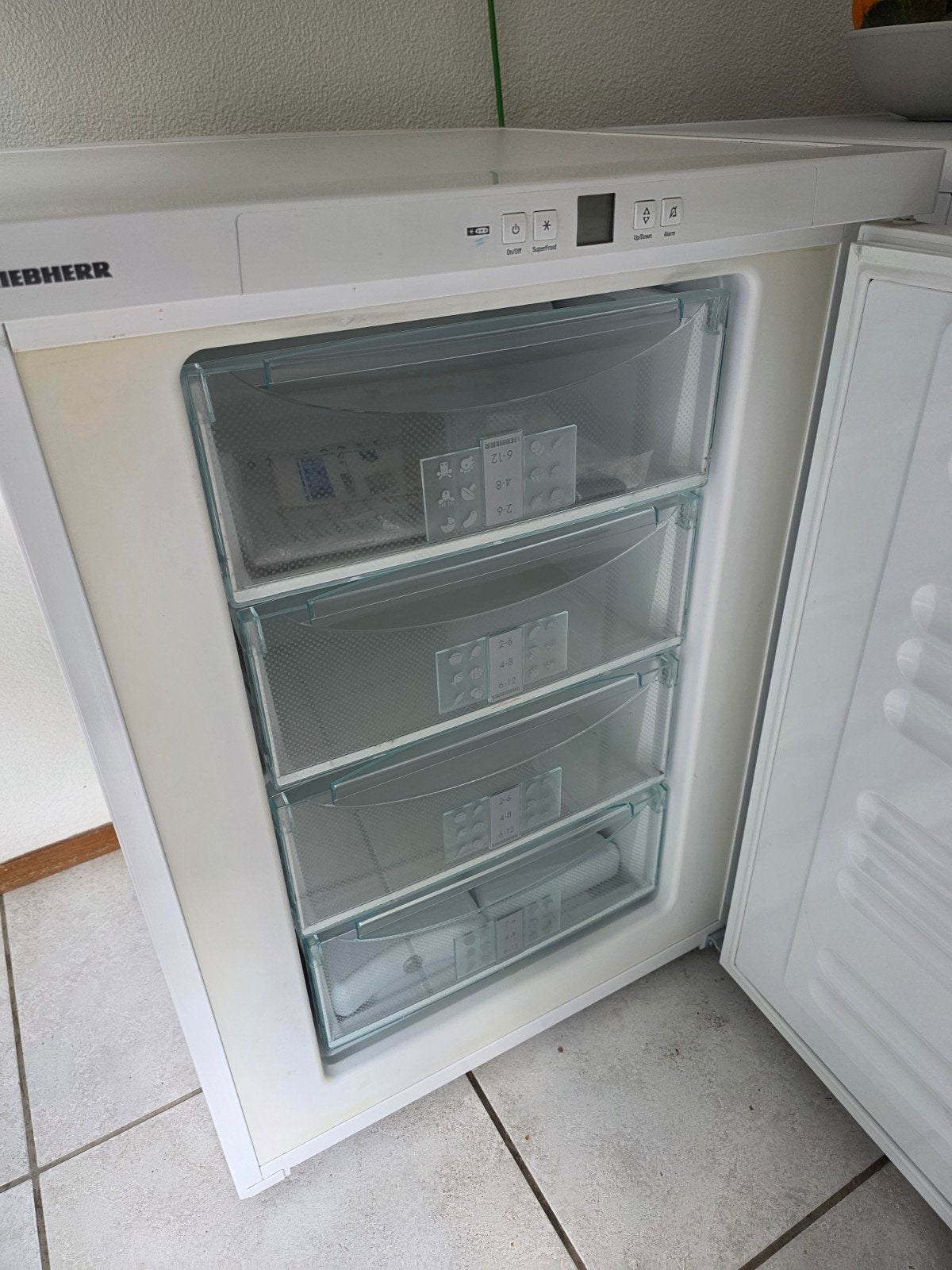 Liebherr A++ vriezer, gebruikt, inclusief alle papieren, Witgoed en Apparatuur, Vriezers en Diepvrieskisten, Zo goed als nieuw