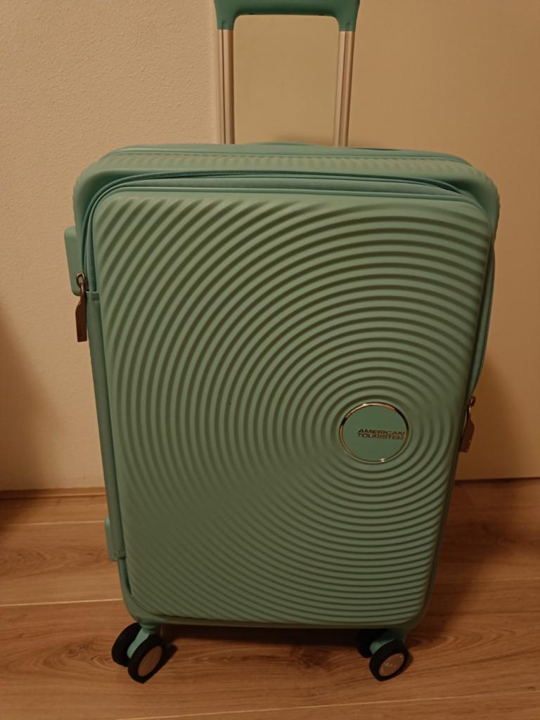 American Tourister Koffer, Sieraden, Tassen en Uiterlijk, Koffers, Ophalen of Verzenden, Zo goed als nieuw, Zacht kunststof, 35 tot 45 cm