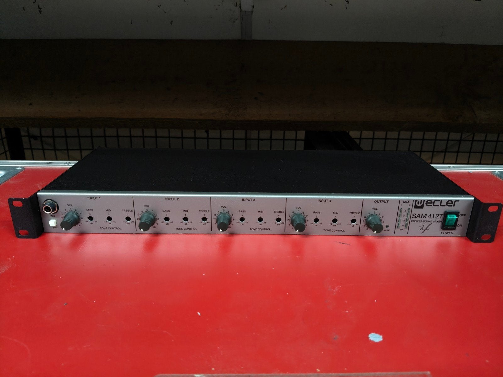 Ecler SAM412T, 4 kanaals rackmixer., Muziek en Instrumenten, Mengpanelen, Ophalen of Verzenden, Gebruikt, Minder dan 5 kanalen