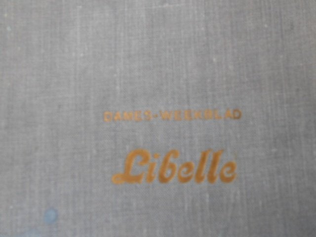 libelle antiek  verzamel  boek 1e band, Ophalen of Verzenden, Gelezen, Overige typen
