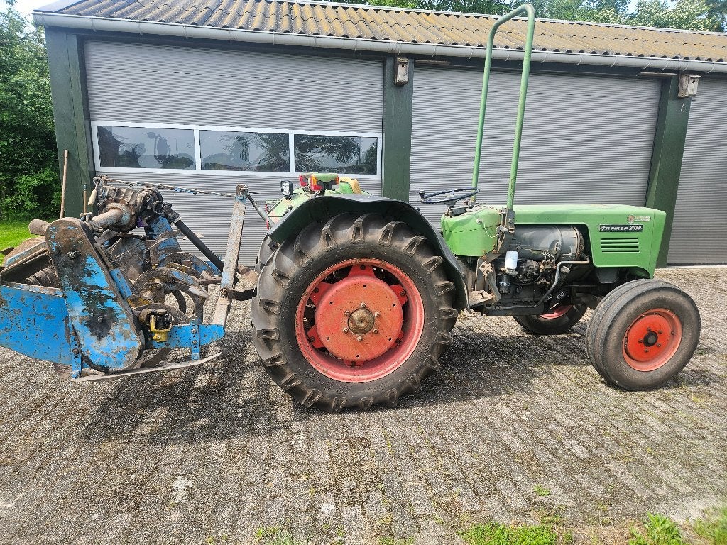 Fendt 203P smalspoor semi tractor + spitmachine, Ophalen, Gebruikt, 5000 tot 7500, Tot 80 Pk