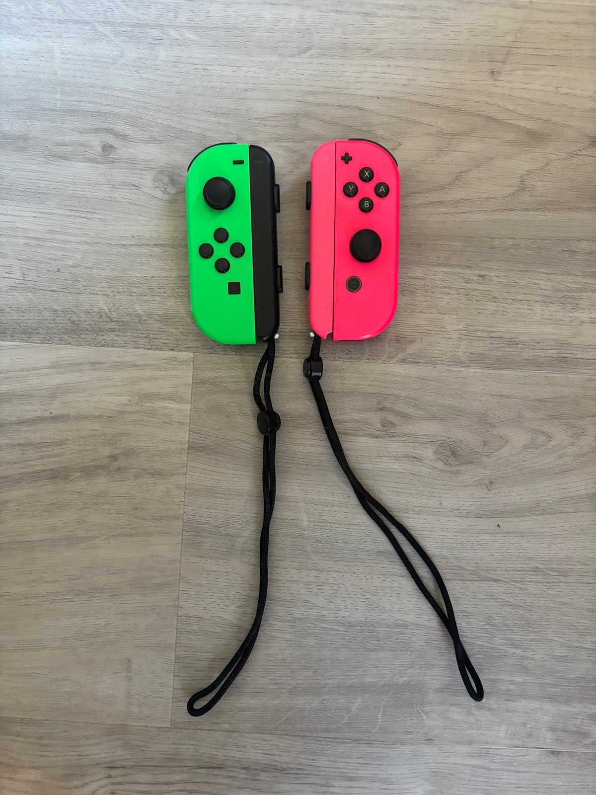 Defecte Nintendo Switch joycons, Spelcomputers en Games, Overige controllers, Ophalen of Verzenden, Draadloos, Niet werkend