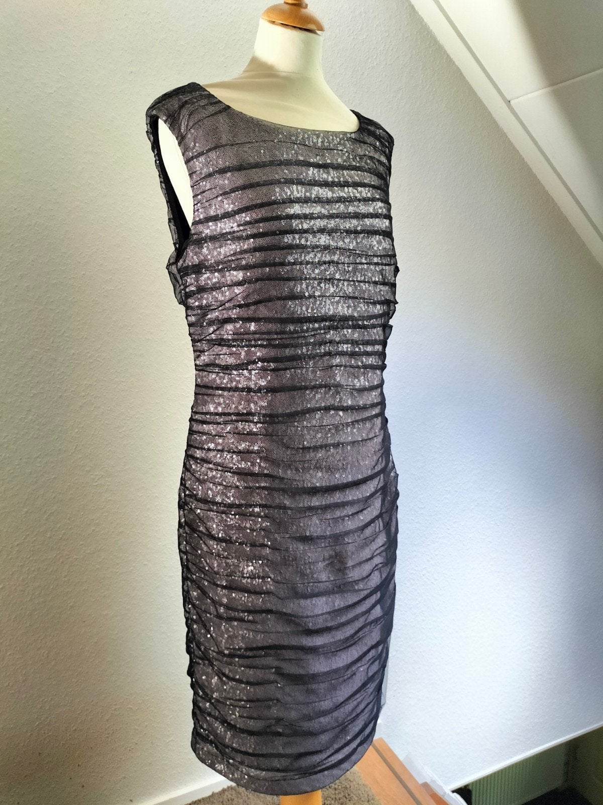 feestelijke jurk van Vera Mont maat 46, Kleding | Dames, Ophalen, Overige typen, Zwart, Maat 46/48 (XL) of groter