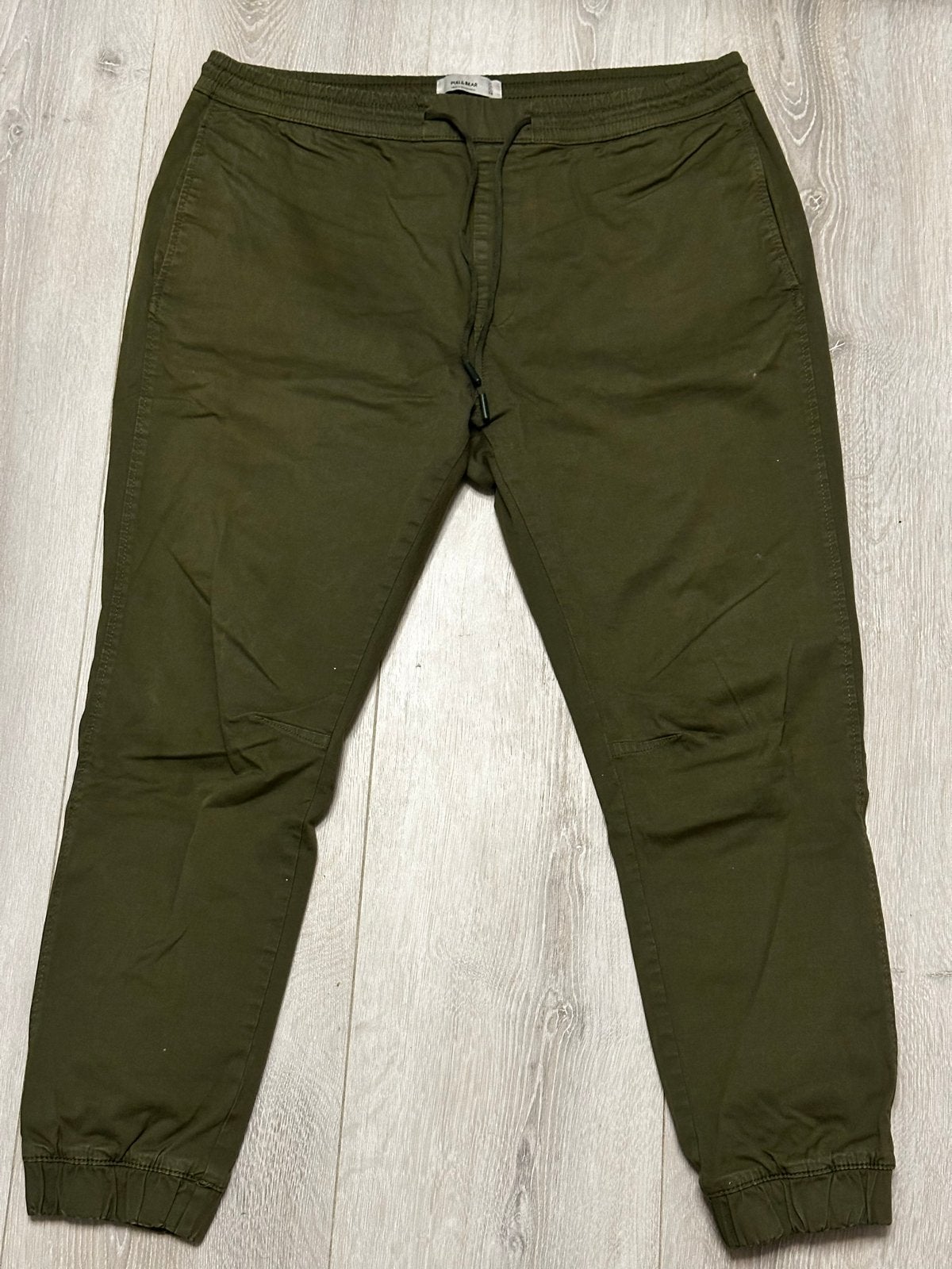 Pull & Bear Jogger Broek Maat 33 (L), Ophalen of Verzenden, Gedragen, Maat 56/58 (XL), Groen