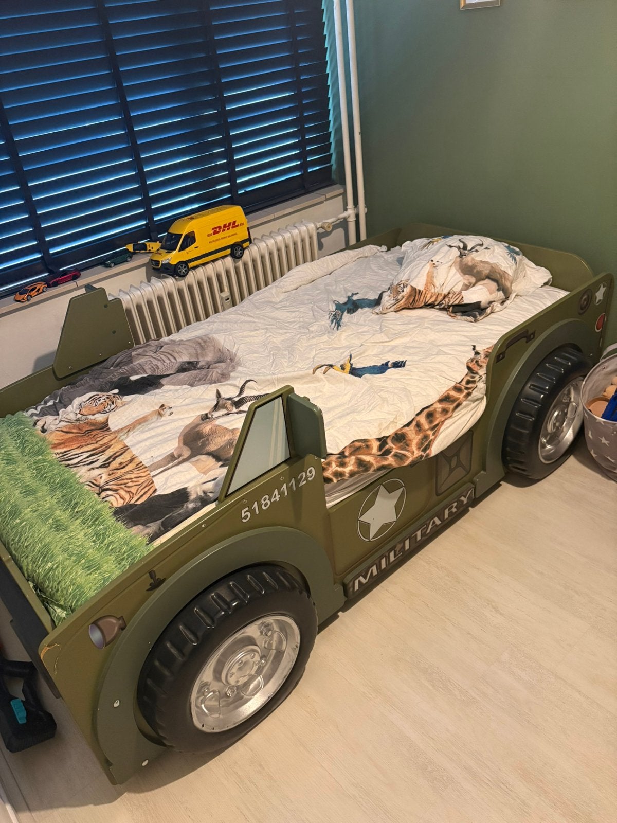 US Army auto kinderbed met matras en dekbedovertrekken, 85 tot 100 cm, Gebruikt, Ophalen of Verzenden, Matras