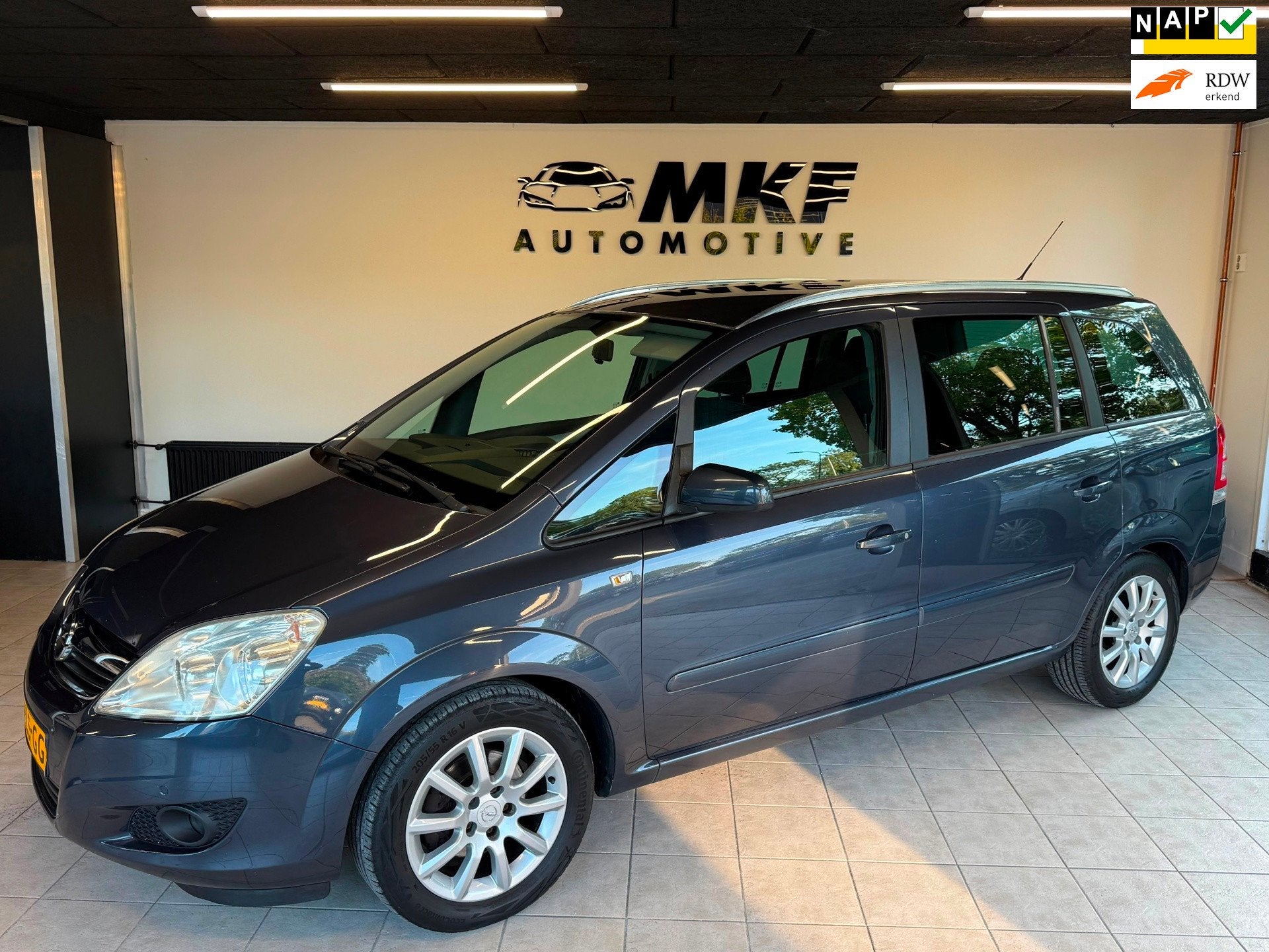 Opel Zafira 1.8 Temptation 2008 Airco|7-Person|LMV/APK!, Auto's, Voorwielaandrijving, Gebruikt, 4 cilinders, Startonderbreker