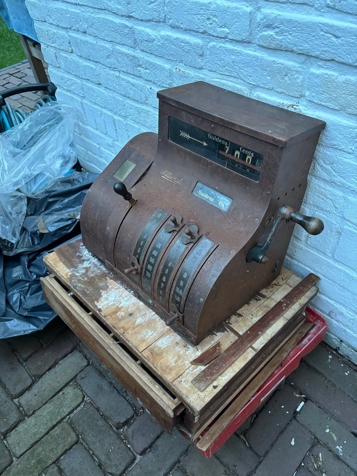 Klassieke Nationale Kassa - Eerste Modellen, Ophalen
