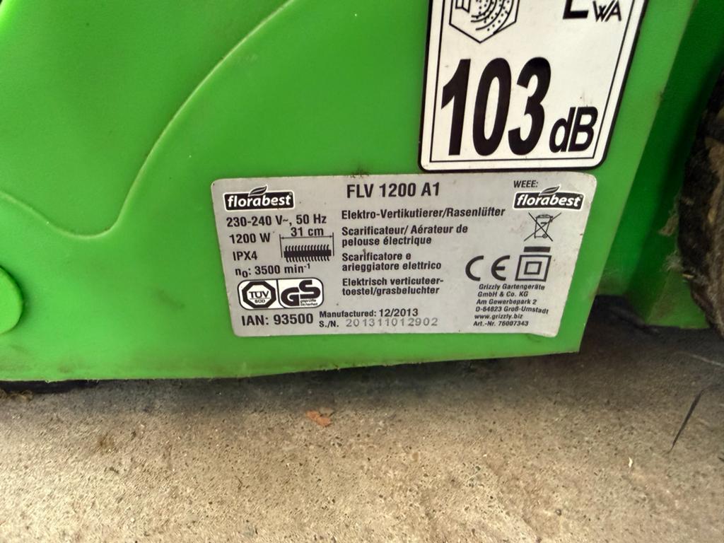 Florabest FLV 1200 A1 Verticuteermachine/Grasbeluchter, Tuin en Terras, Ophalen, Zo goed als nieuw, Elektrisch